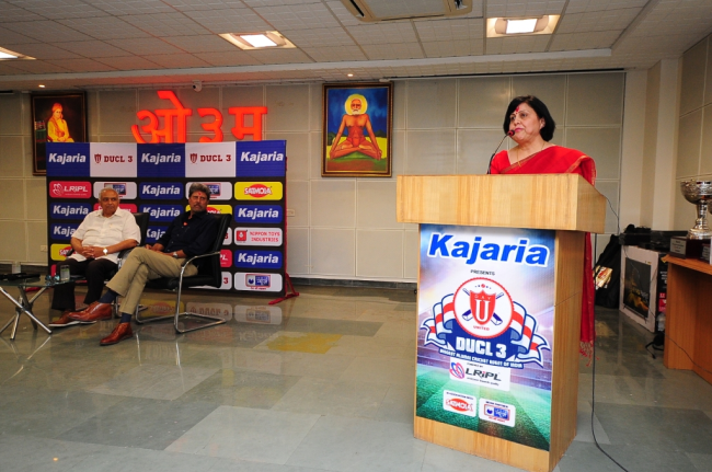 Award Presentation Ceremony of DUCL-3 by Kapil Dev